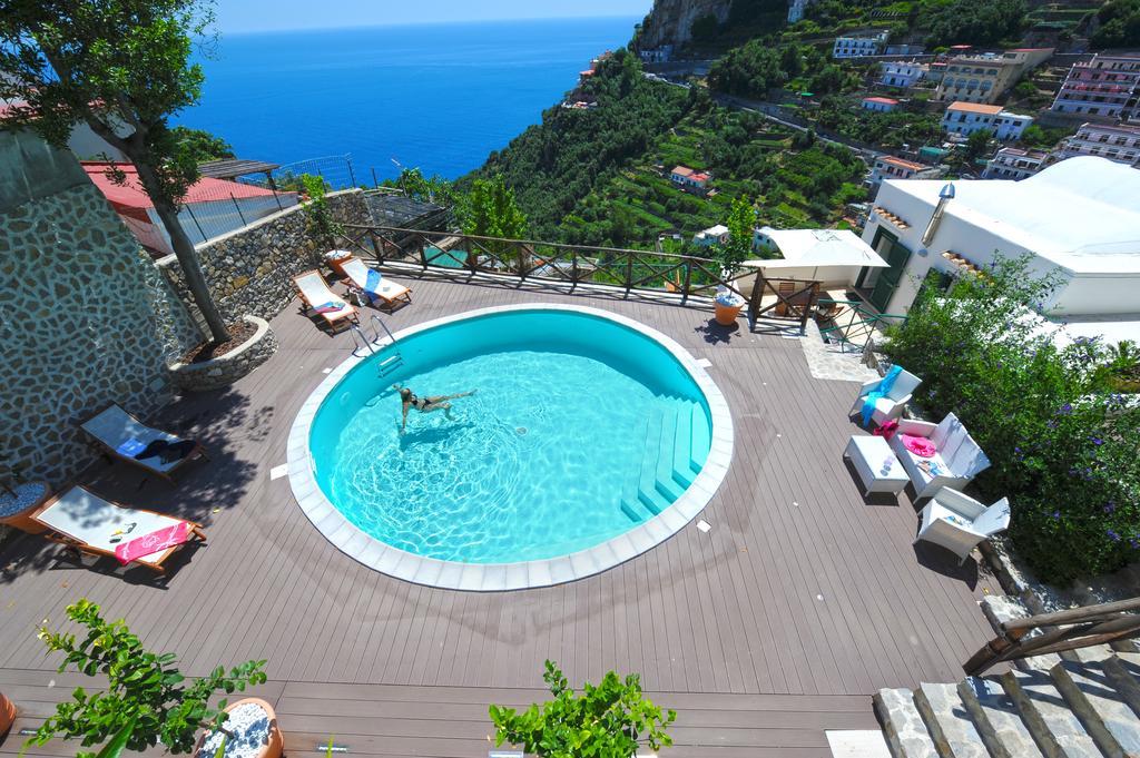 Villa Knight Амалфи Екстериор снимка