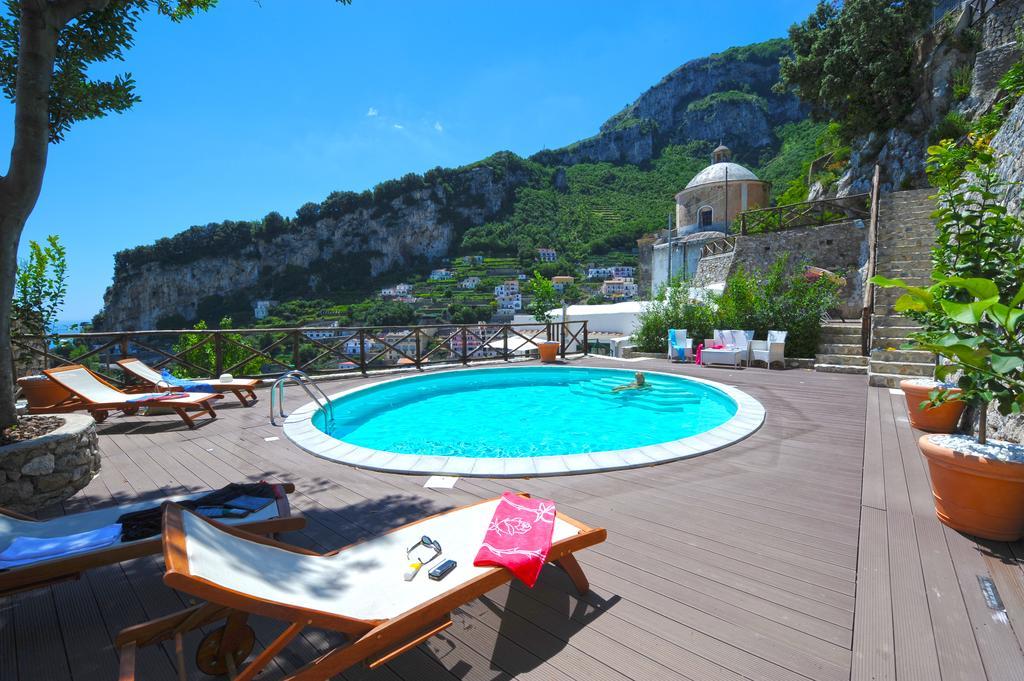 Villa Knight Амалфи Екстериор снимка